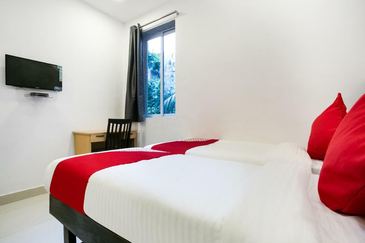Oyo Flagship 38540 Hotel Shangrila Flagship Saver Βομβάη Εξωτερικό φωτογραφία